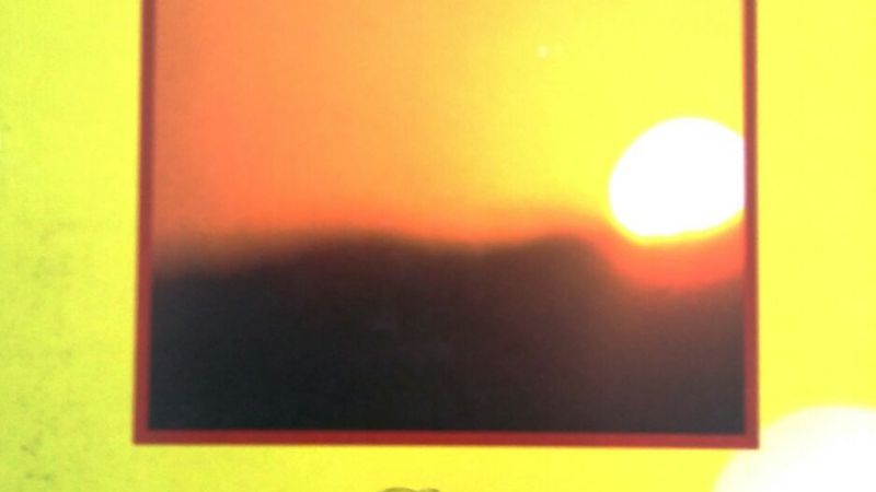 "Pulsando el crepúsculo con una sola yema, un espectáculo de música y poesía"