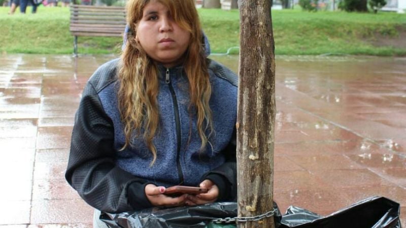 Se encadenó pidiendo una vivienda