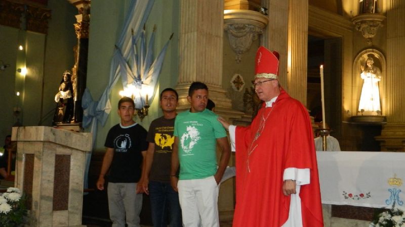 Homenaje del sector Salud a la Virgen del Valle
