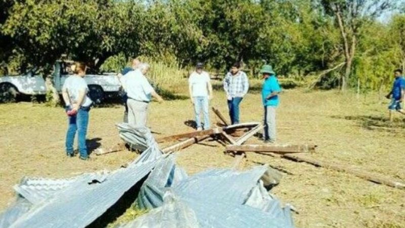 Recorren la zona afectada por el temporal en La Paz