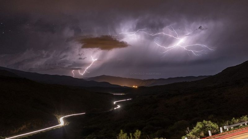 Captan imágenes de la tormenta en El Rodeo y Las Juntas