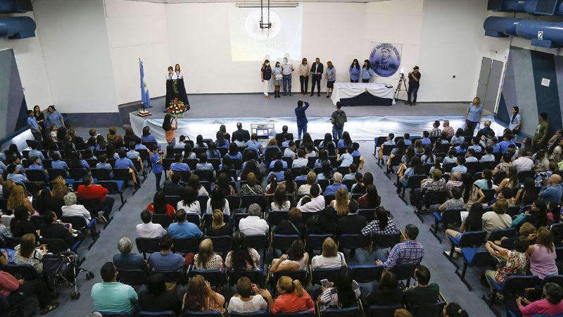 Acto de egresados de la Escuela Primaria Fray Mamerto Esquiú