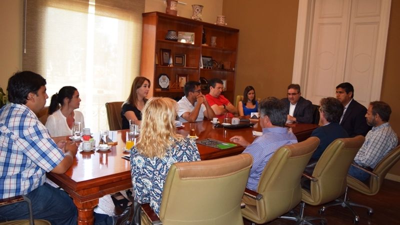 Jalil pidió la renuncia de todos sus funcionarios