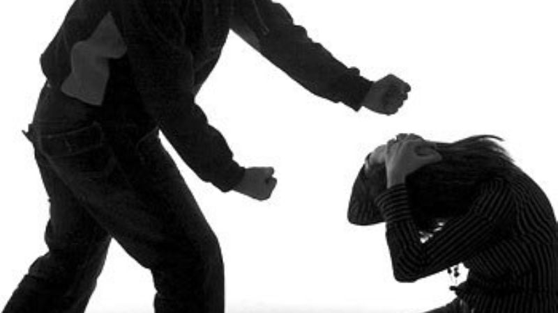 Aprehenden a un hombre por violencia de género