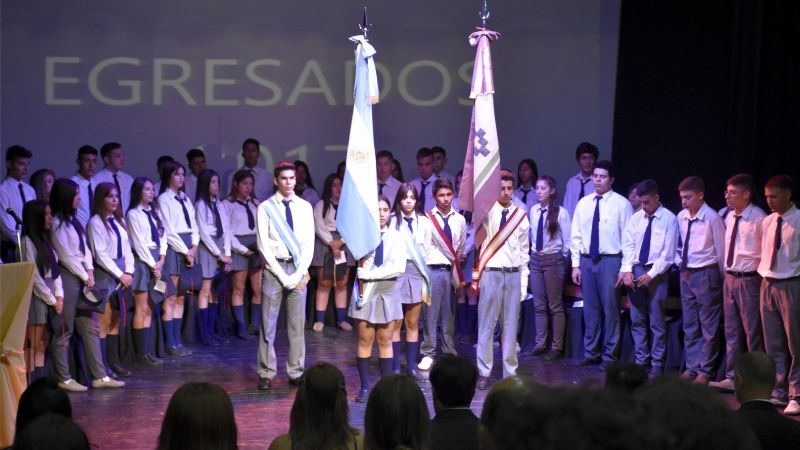 Acto de colación de la escuela secundaria Miguel Cané