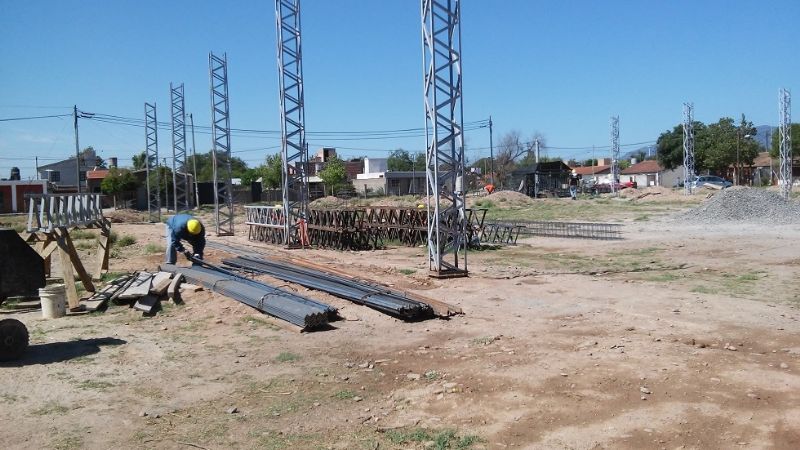 Avanza la construcción del nuevo edificio del Colegio Juan Pablo II