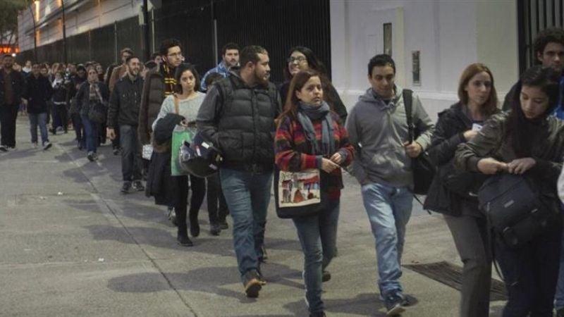 El desocupación bajó al 8,3% en el tercer trimestre
