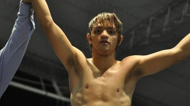 Suspenden a los boxeadores Silva y Corzo por pelea callejera