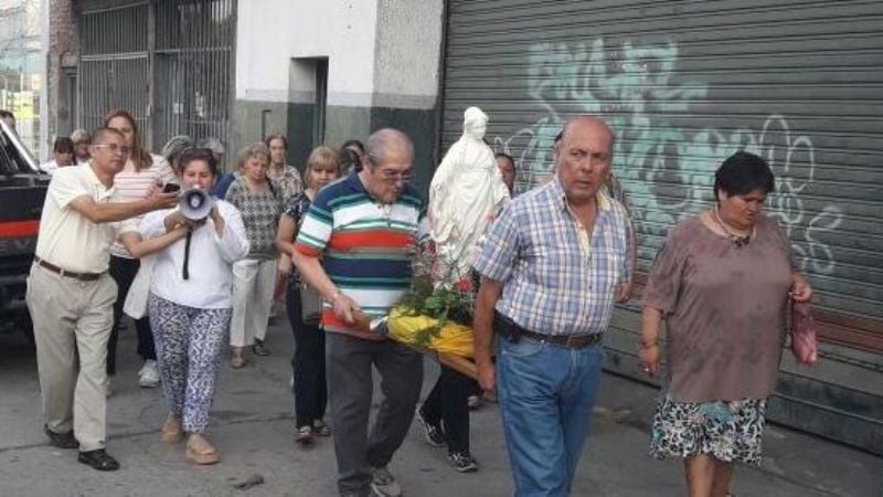 La comunidad de Santa Teresita celebró a la Virgen de la Sonrisa