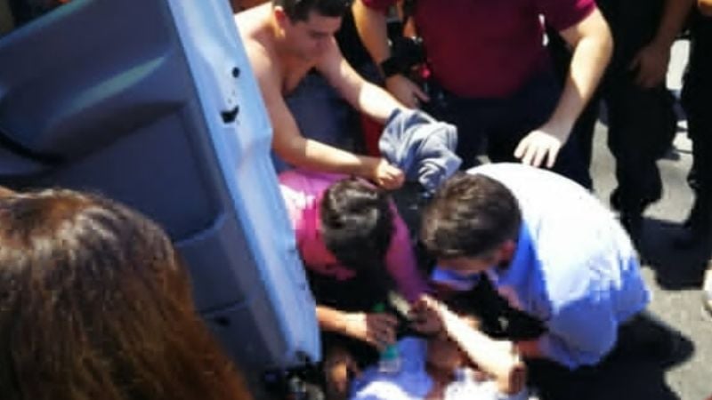 Diputados de la oposición, a los empujones con la Gendarmería