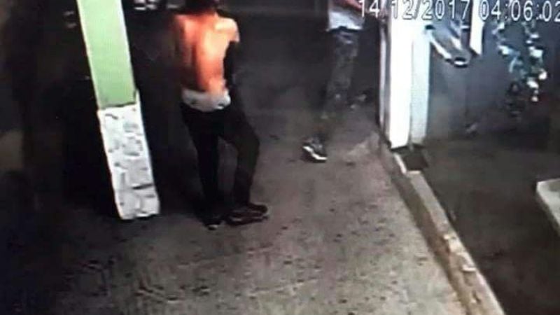 Robaron panadería y quedaron registrados en cámara de seguridad