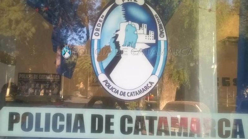 Apedreó la Comisaría de Belén e hirió a un policía