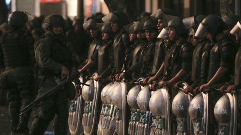 La sesión del lunes custodiada por policías porteños