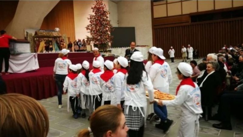 El Papa Francisco celebró sus 81 años con una pizza gigante