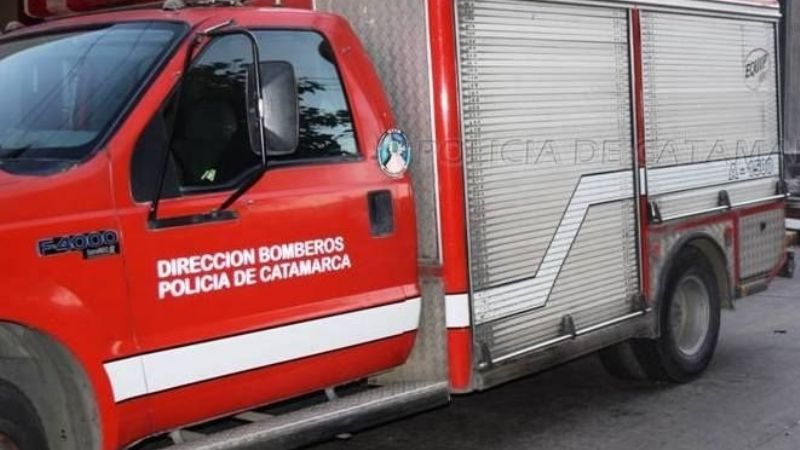 Incendio en un taller mecánico de la Capital