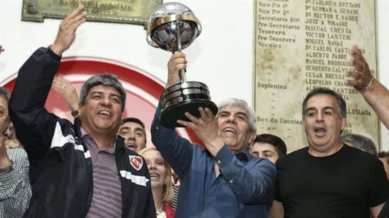 Hugo Moyano arrasó en las elecciones de Independiente