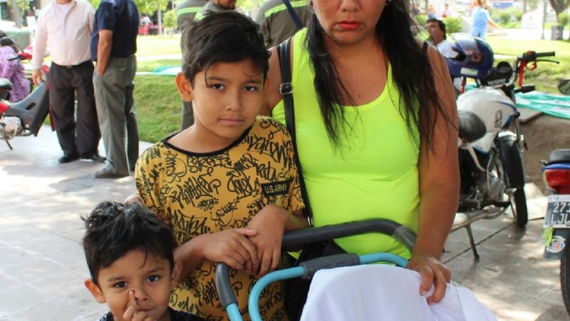 Madre con hijo electrodependiente pide una casa