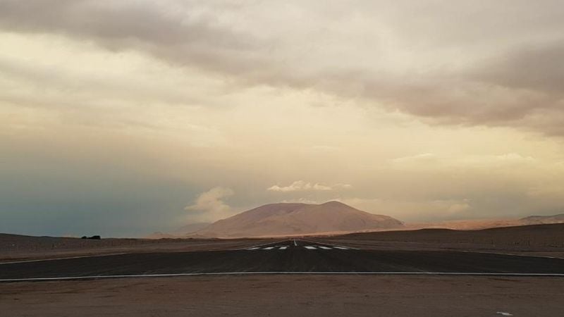 Una pista de aterrizaje casi en el cielo