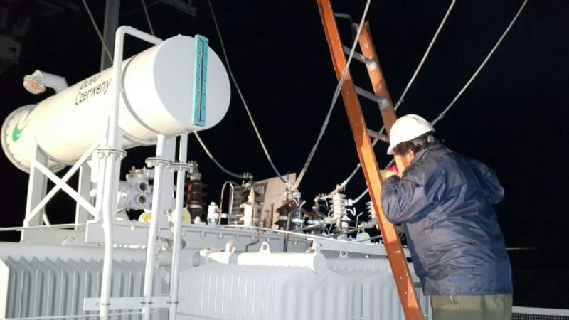 Un rayo dejo sin luz al centro de Santa María