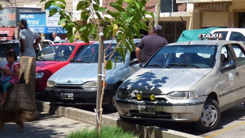 Rige el aumento en la tarifa de taxis en Andalgalá