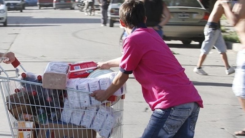 Investigan grupos de saqueos en Catamarca