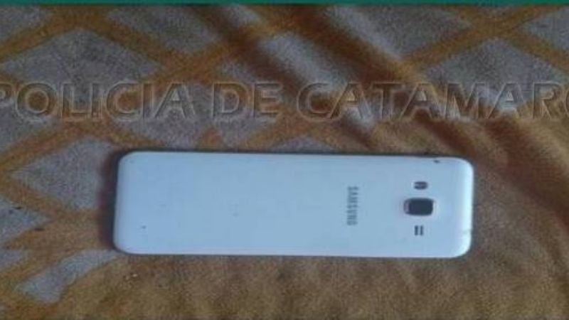 Recuperan dos celulares robados