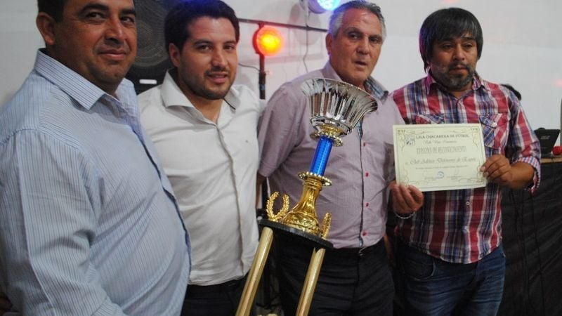 La Liga Chacarera de Fútbol premió a sus campeones