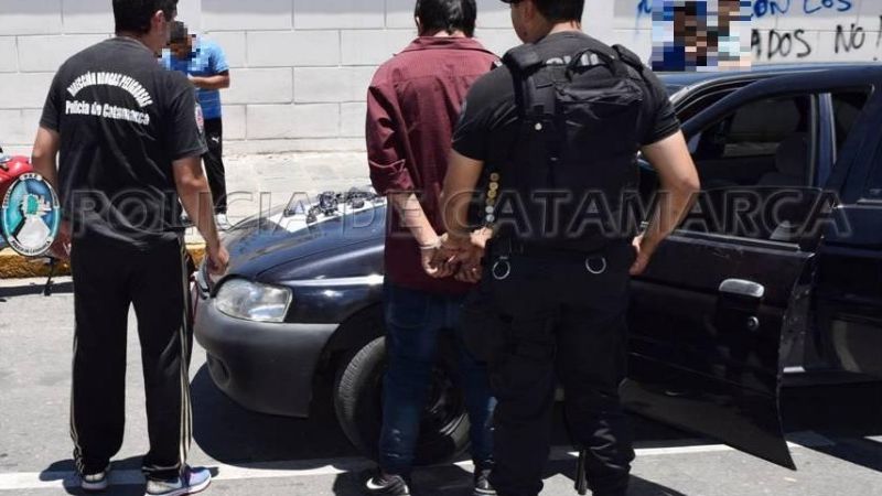 Detienen a municipal que se dedicaba al narcomenudeo