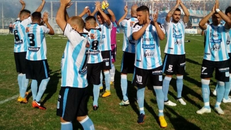Por penales, Racing de Córdoba ascendió al Federal A
