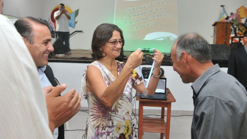 Lucía inauguró el salón de usos múltiples de Singuil