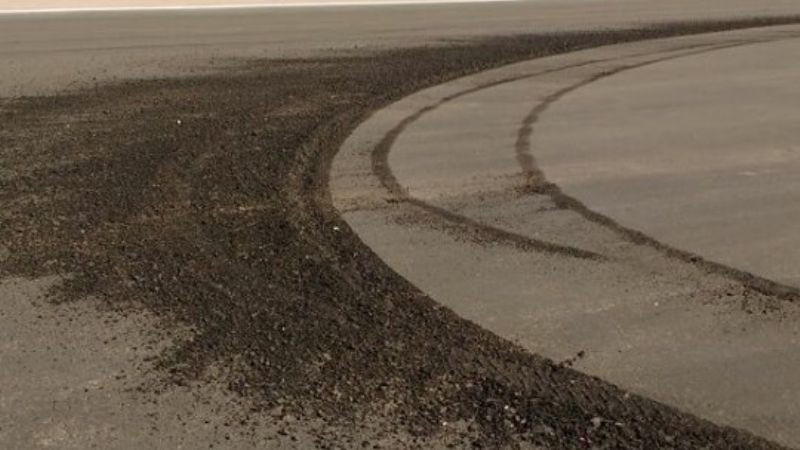 A días de inaugurada, provocaron daños en la pista de aterrizaje de Antofagasta