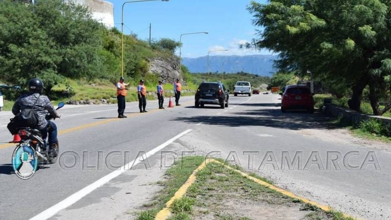 Estricto dispositivo de seguridad y controles vehiculares