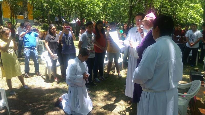 El Obispo admitió como aspirante al sacerdocio a joven seminarista