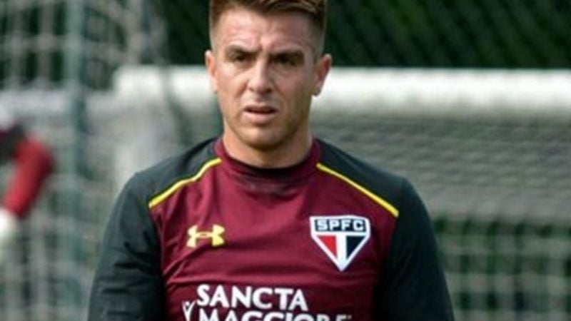 En Boca llegó Buffarini y esperan por Tevez