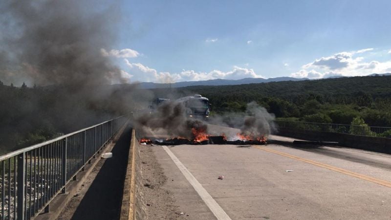 Denuncian que 12 trabajadores tucumanos fueron detenidos sin motivos en Catamarca