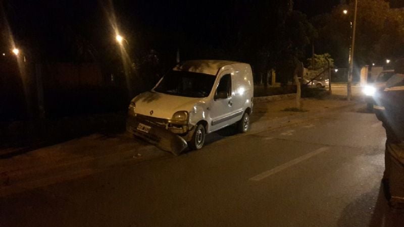 Accidente en avenida Hipólito Irigoyen