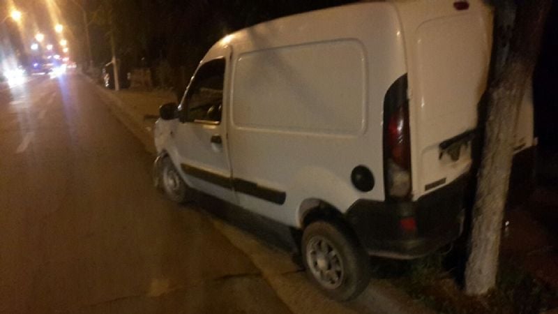 Accidente en avenida Hipólito Irigoyen