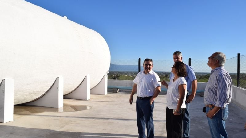 Ya están listas las dos cisternas de agua para vecinos del Loteo Parque Sur