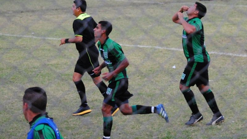 Juventud ganó el “petit” y ahora va por Villa Cubas