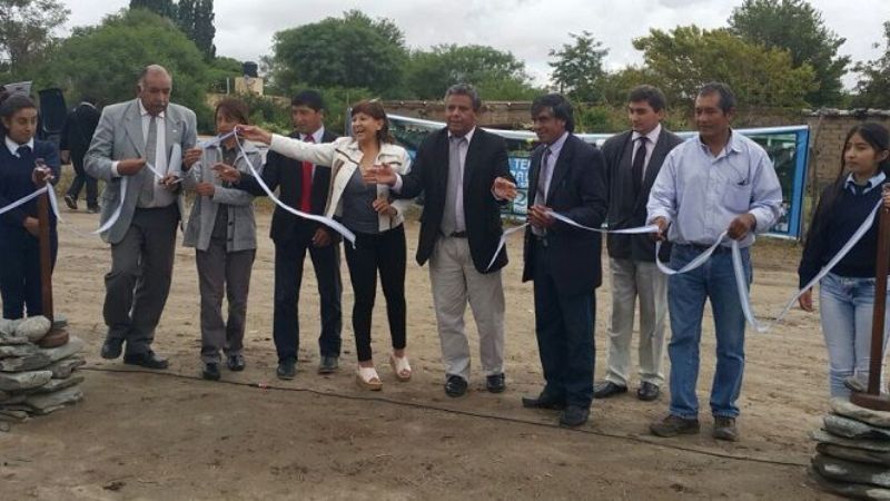 Intendente Gómez entregó terreno para construir una EPET