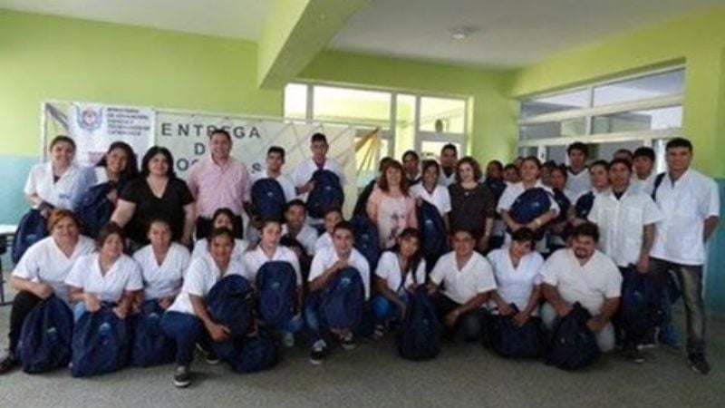 Entrega de equipamiento al IES de Andalgalá