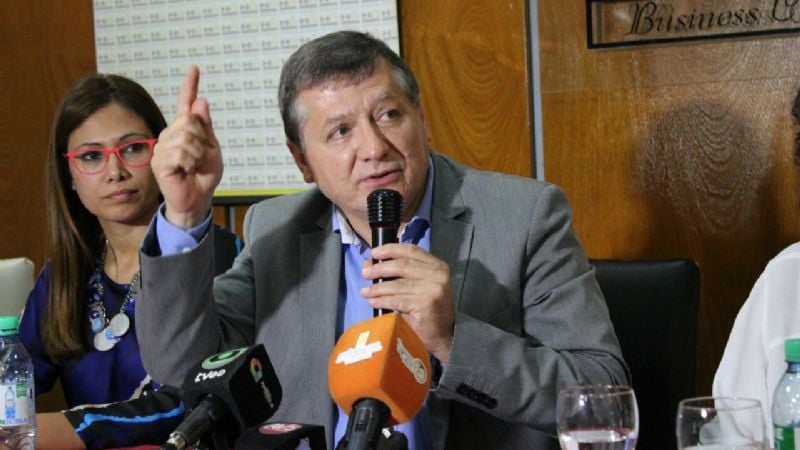 “Nuestro compromiso fue ir incorporando gradualmente todos los precarizados”