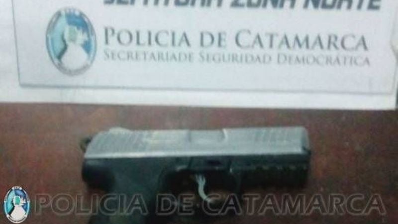 Arrestan a dos tucumanos sospechosos y con un arma