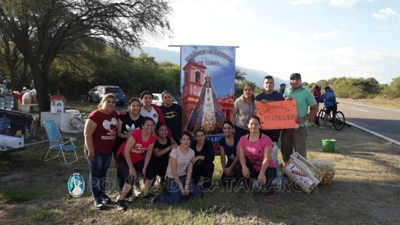Policías se suman al operativo de asistencia a peregrinos