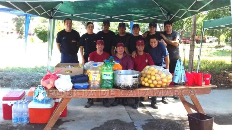 Policías se suman al operativo de asistencia a peregrinos