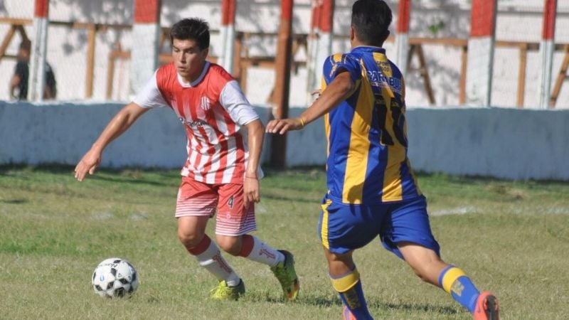 Villa Cubas y Juventud por un lugar en el Federal C