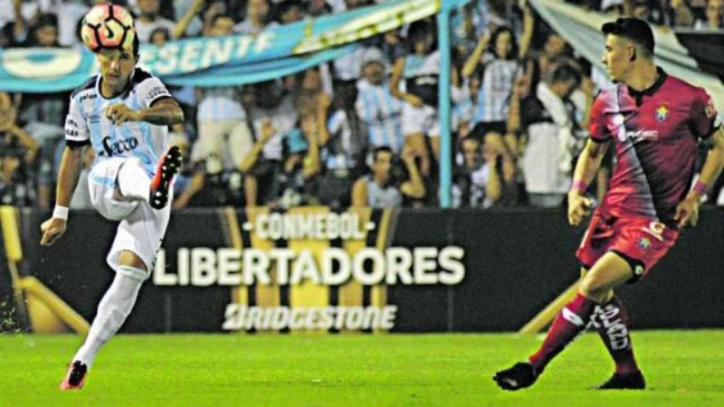 Atlético Tucumán empató 2 a 2 con El Nacional de Ecuador