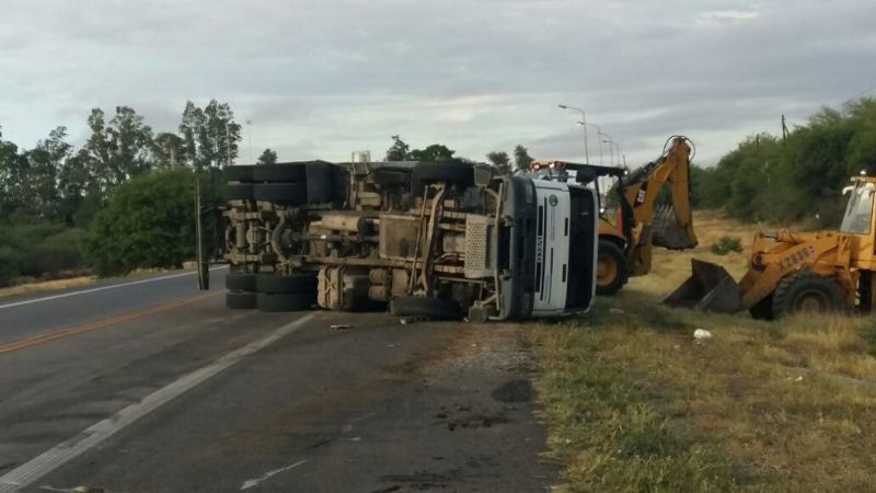 Volcó un camión de Higiene Urbana