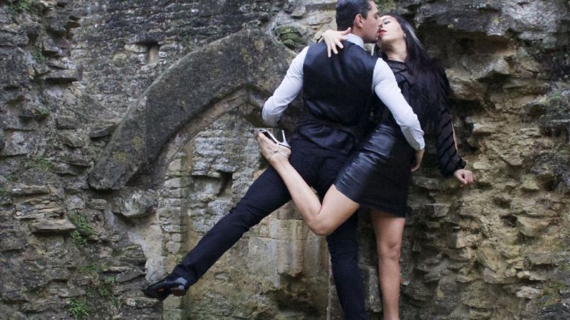 Destacada pareja de bailarines recorre el mundo con el tango