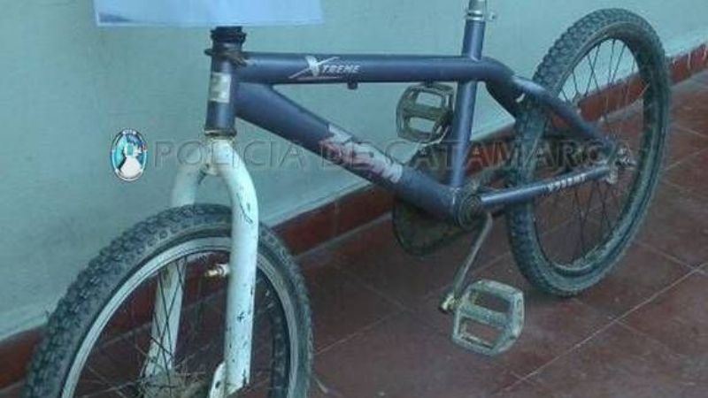 Demoran a un adolescente con una bicicleta robada